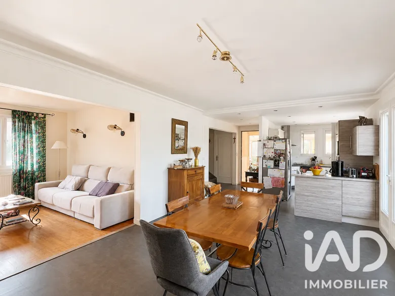 Maison 5 pièces 111 m² · à Saint-Jean-de-Bournay · 111 m² · 310 000 €