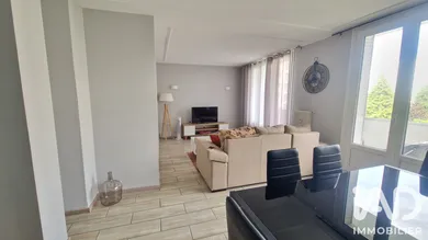 Apartment in Le Pont-de-Claix (38800)