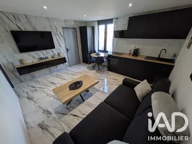 Apartment in La Chapelle-sur-Loire (37140)