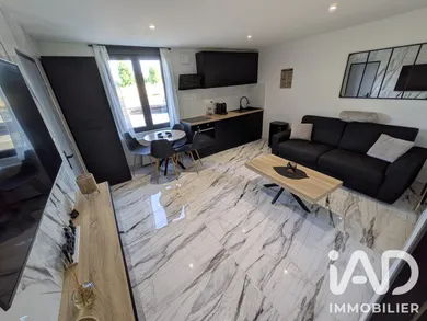 Apartment in La Chapelle-sur-Loire (37140)