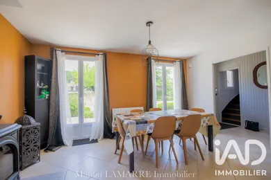 Maison à Saint-Martin-la-Garenne (78520)