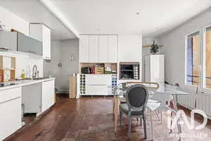 Apartment in Aix-en-Provence (13100)