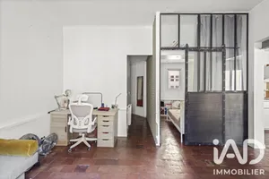 Apartment in Aix-en-Provence (13100)