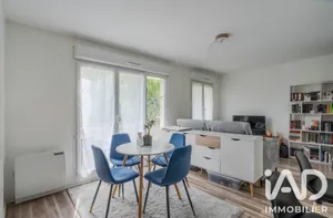 Appartement à Roissy-en-Brie (77680)