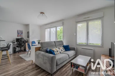 Appartement à Roissy-en-Brie (77680)