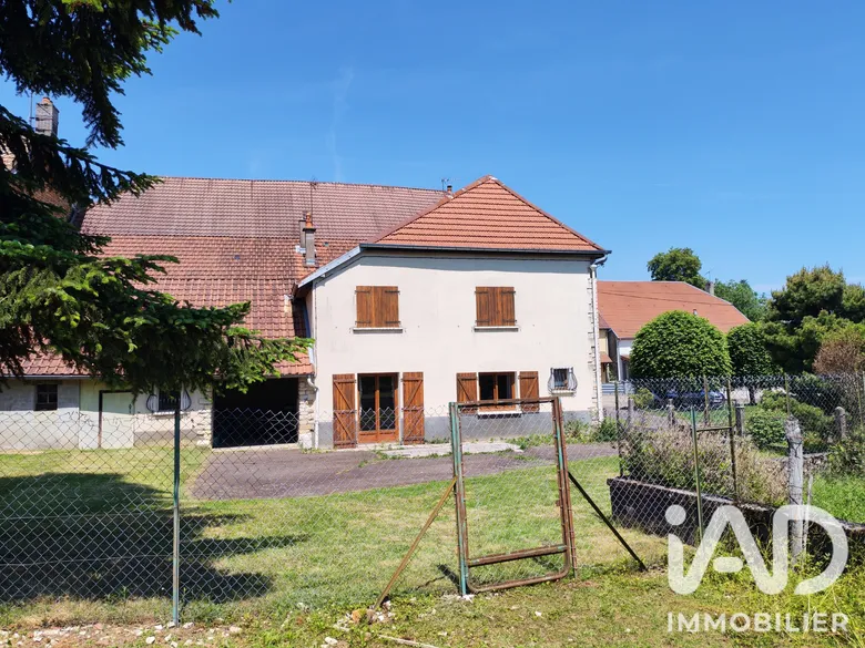 Maison 9 pièces 200 m² · à Gondenans-Montby · 200 m² · 215 000 €