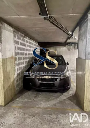Parking in Nice (06300)