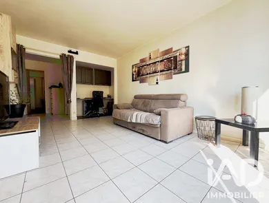 Apartment in Chilly-Mazarin (91380)