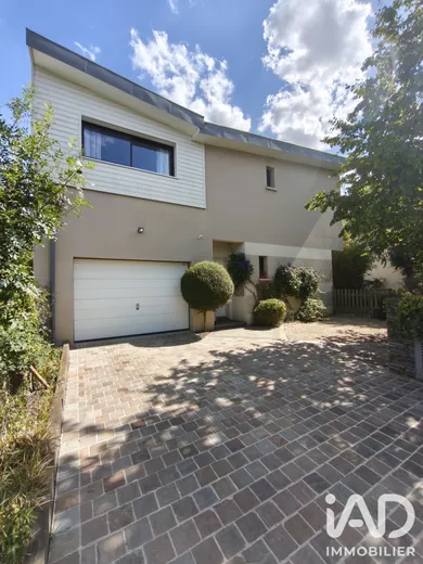 House in Montreuil-Juigné (49460)