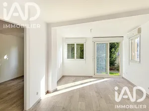 Apartment in Villenoy (77124)