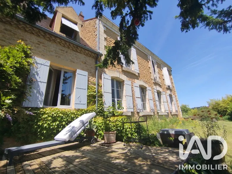 Maison 12 pièces 425 m² · à Sarlat-la-Canéda · 425 m² · 880 000 €
