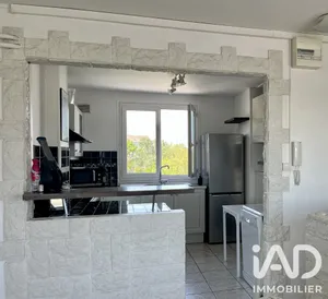 Apartment in Reims (51100)