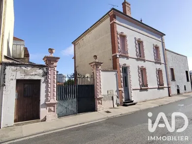 Immeuble à Roanne (42300)