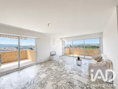 Appartement à Saint-Raphaël (83700)