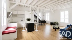 Apartment in Paris (75006)