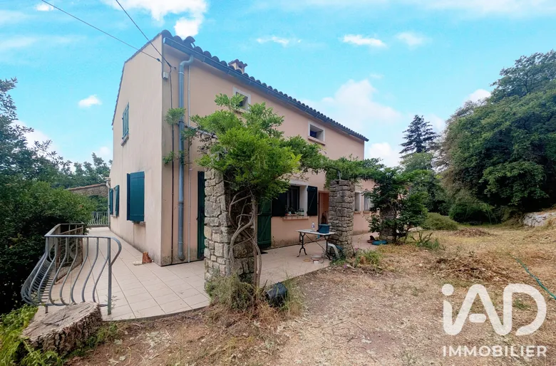 Maison 8 pièces 213 m² · à Collobrières · 213 m² · 570 000 €