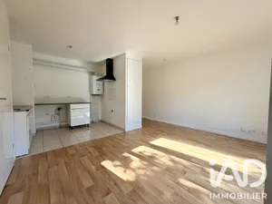 Apartment in Melun (77000)