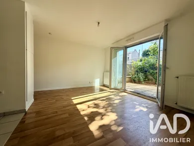 Apartment in Melun (77000)