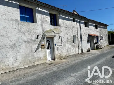 Maison de village à L'Éguille (17600)
