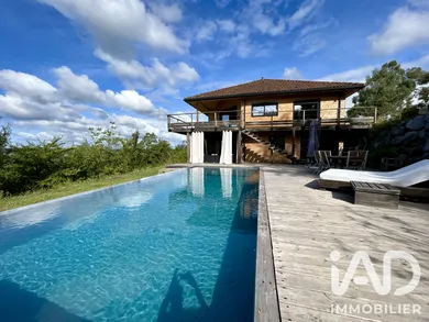 Maison d'architecte à Pimbo (40320)