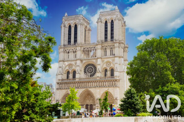 Parking 12 m² · à Paris · 12 m² · 95 000 €
