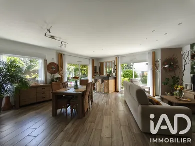 House in Montreuil-Juigné (49460)