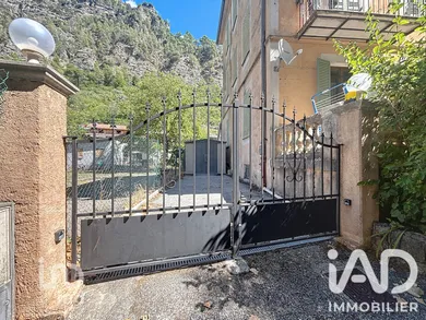 Appartement à Touët-sur-Var (06710)