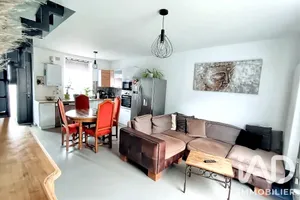 Townhouse in Saint-Étienne-du-Rouvray (76800)