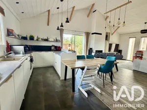 Detached house in Montréverd (85260)