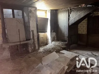Garage in Champsevraine (52500)