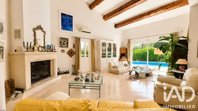 Maison d'architecte à Nîmes (30900)