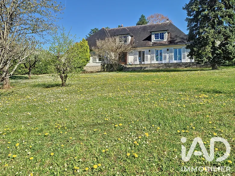 Maison 7 pièces 160 m² · à Saint-Maurice-sur-Aveyron · 160 m² · 229 000 €