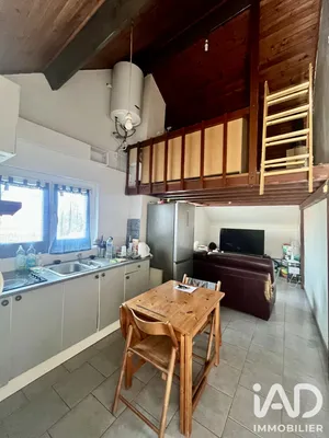 Apartment in Saintry-sur-Seine (91250)