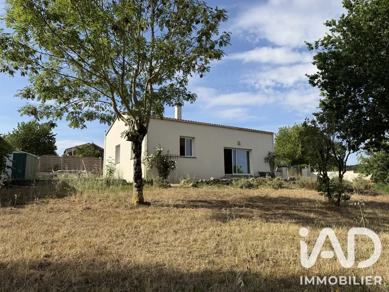 Maison 5 pièces 128 m² · à Mervent · 128 m² · 850 €