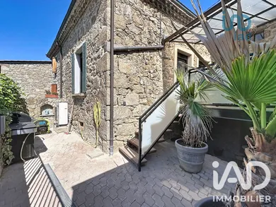 Maison de village à Lupé (42520)