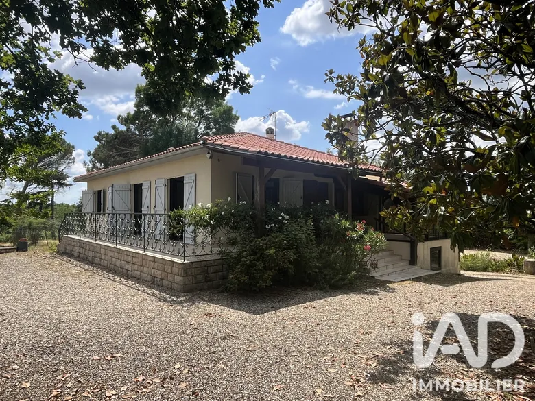 Maison 4 pièces 106 m² · à Cazeneuve · 106 m² · 190 000 €