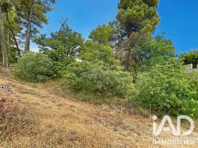 Building plot in Sainte-Tulle (04220)