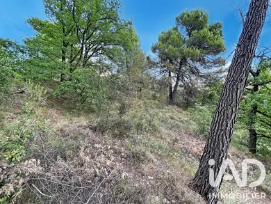 Building plot in Sainte-Tulle (04220)