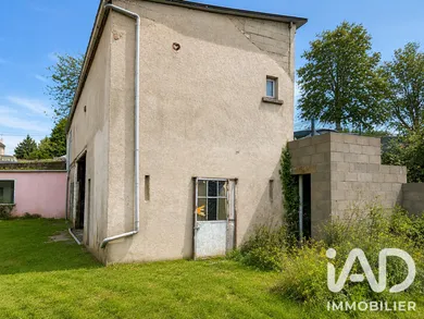 Building in Montceau-les-Mines (71300)