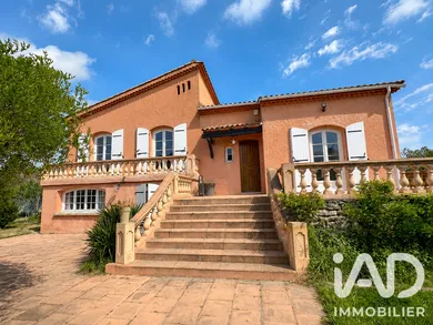 Maison traditionnelle à Lapalud (84840)