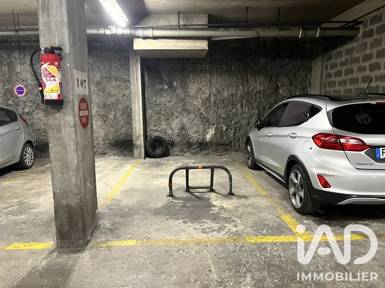 Parking 10 m² · à Montrouge · 10 m² · 21 500 €