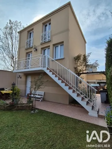 Maison de ville à Saint-Pierre-du-Perray (91280)