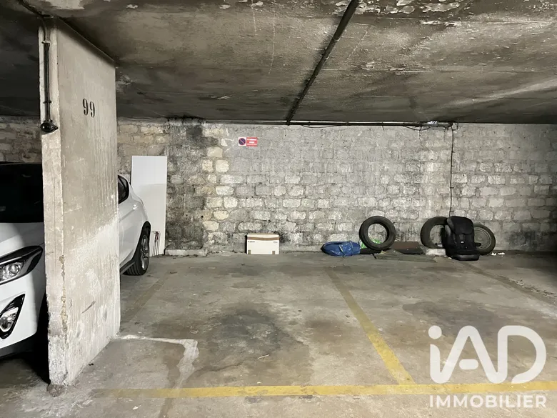 Parking 10 m² · à Montrouge · 10 m² · 22 500 €