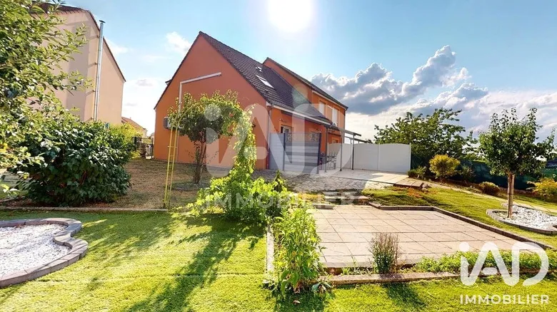 Maison 5 pièces 90 m² · à Metzervisse · 90 m² · 289 000 €