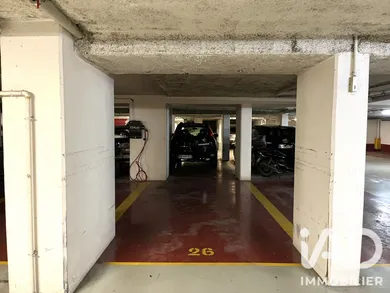 Parking à Paris (75014)