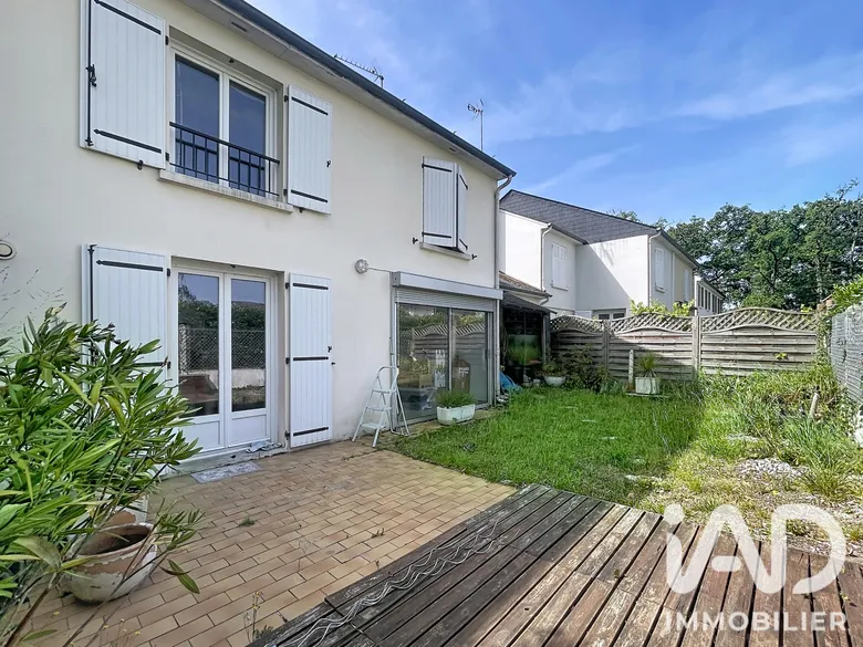 Maison 5 pièces 104 m² · à Montbazon · 104 m² · 210 000 €
