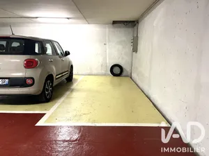 Parking à Paris (75014)