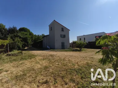 Traditional house in Lussat (63360)