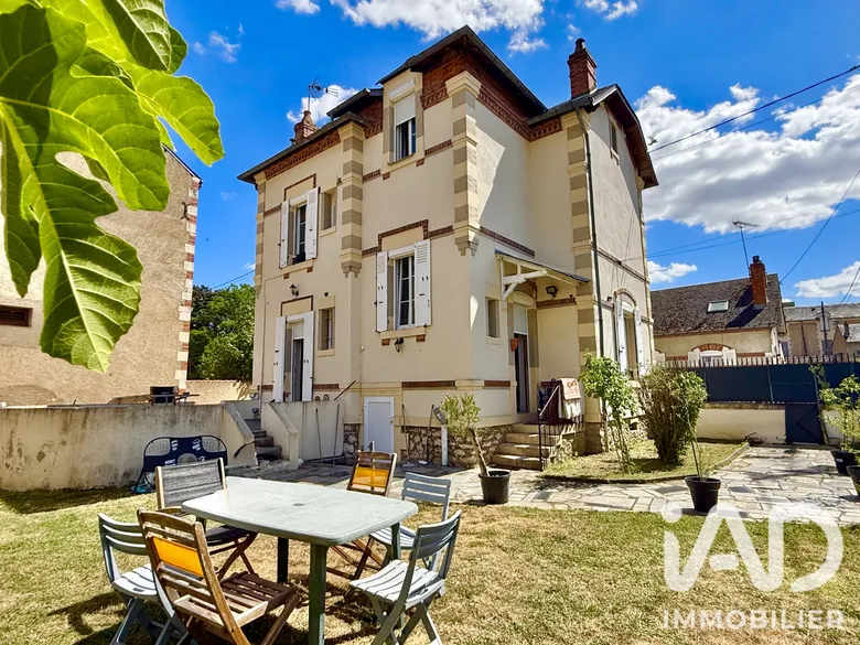 Maison 5 pièces 120 m² · à Cosne-Cours-sur-Loire · 120 m² · 205 000 €