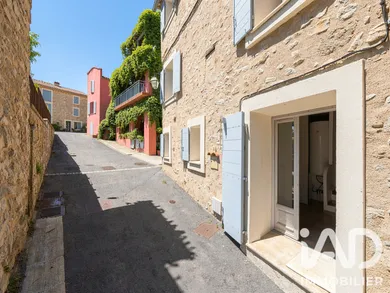 Maison de village à Vitrolles-en-Lubéron (84240)